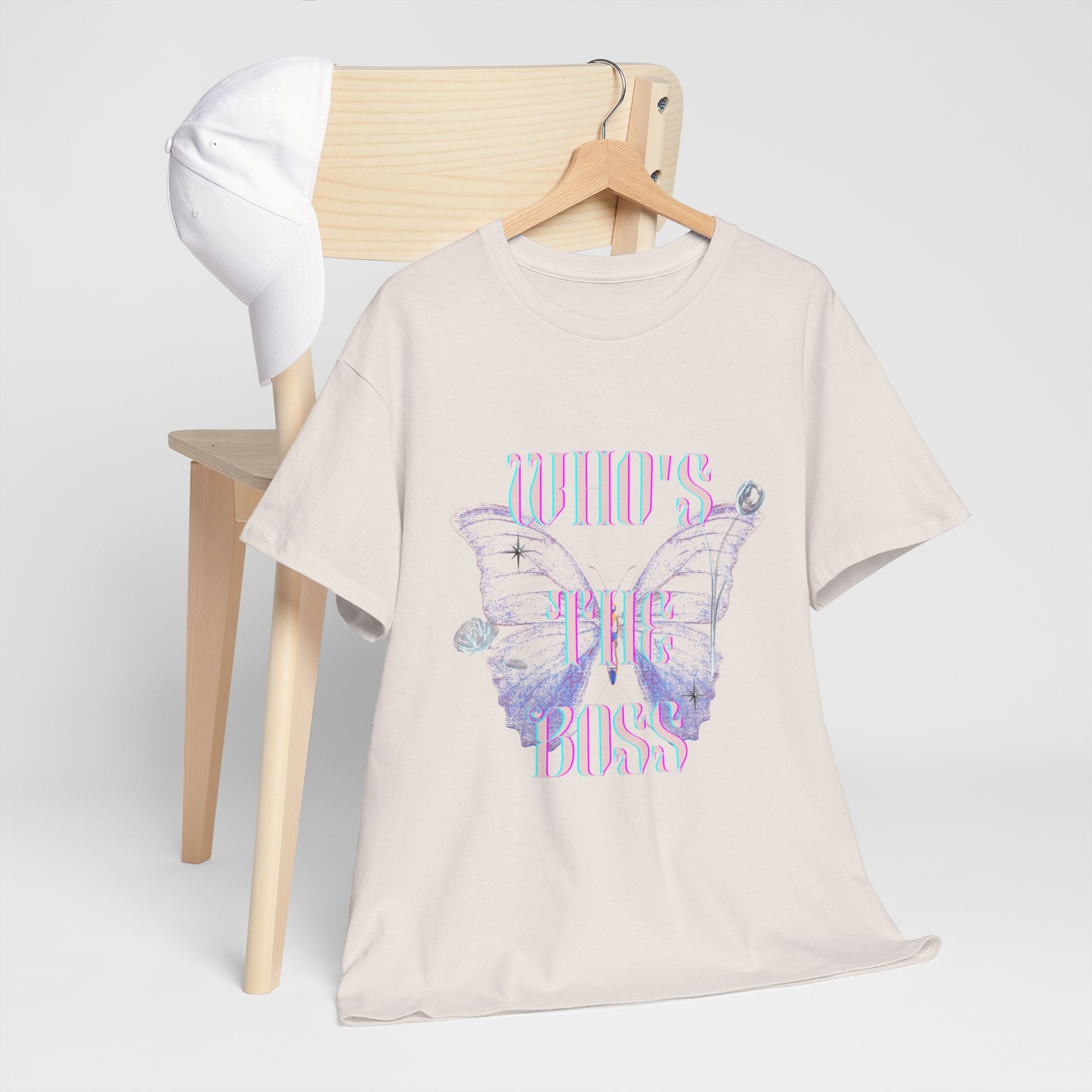 Mom's the boss Unisex Heavy Cotton T-shirt, Funny Mother's Day Gift, Mom Shirt, Mom Boss Shirt, Mom Birthday Gift, Mom Fashion, Mom Apparel