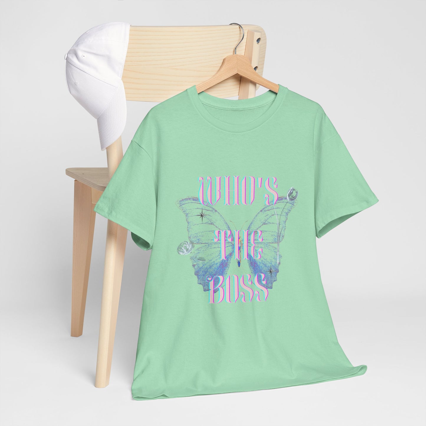 Mom's the boss Unisex Heavy Cotton T-shirt, Funny Mother's Day Gift, Mom Shirt, Mom Boss Shirt, Mom Birthday Gift, Mom Fashion, Mom Apparel