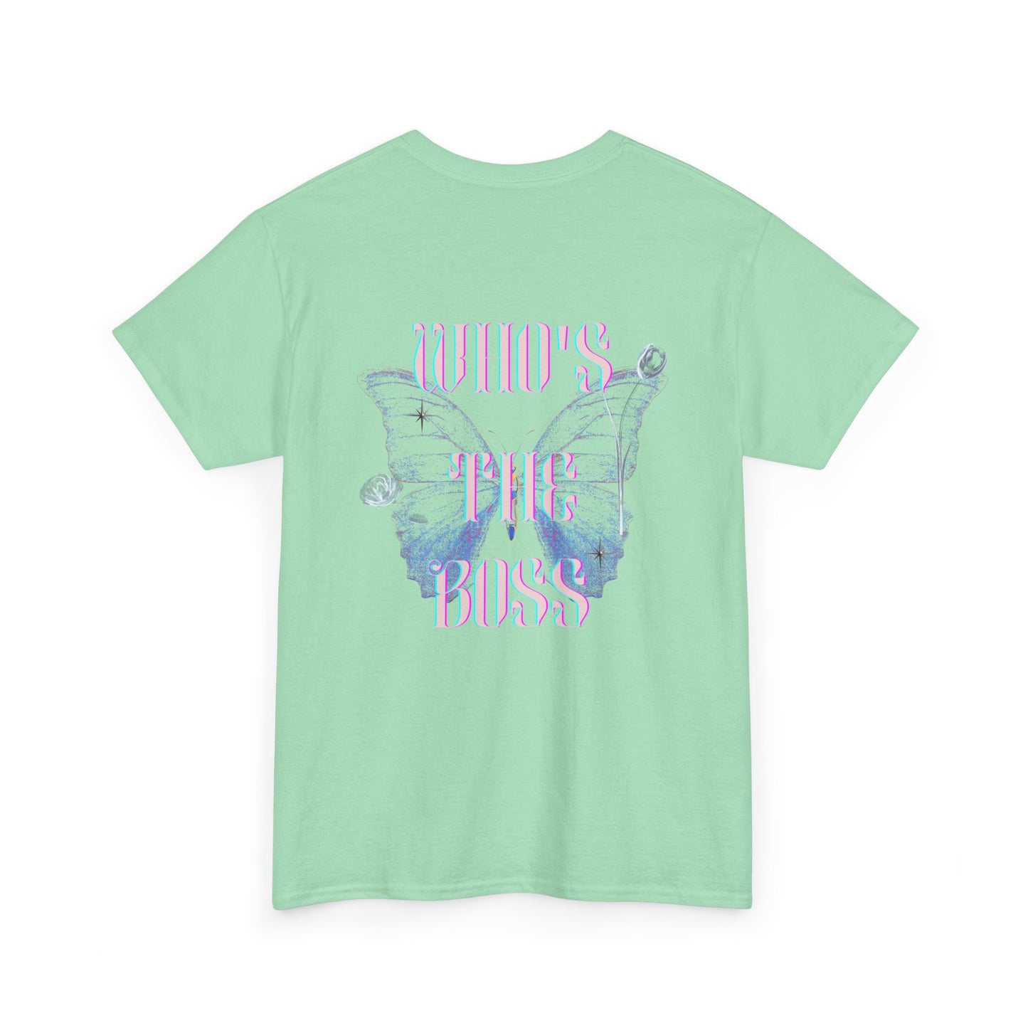 Mom's the boss Unisex Heavy Cotton T-shirt, Funny Mother's Day Gift, Mom Shirt, Mom Boss Shirt, Mom Birthday Gift, Mom Fashion, Mom Apparel